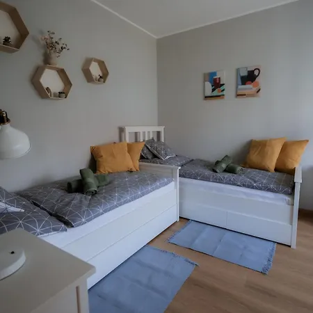 Апартаменты Vadrozsa *