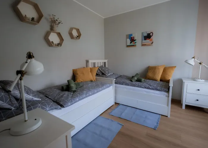 Apartment Vadrozsa *