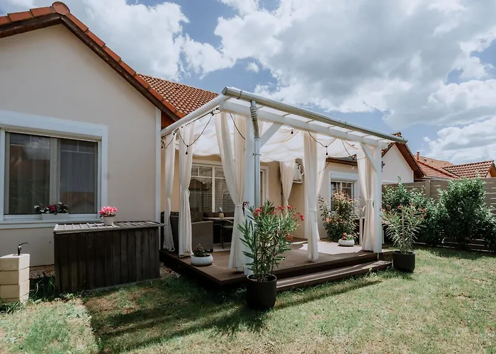 Vadrozsa Апартаменты Надьканижа